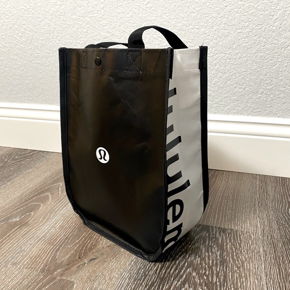lululemon athletica Handbags - Lululemon New Version Reusable Tote Bag - Small